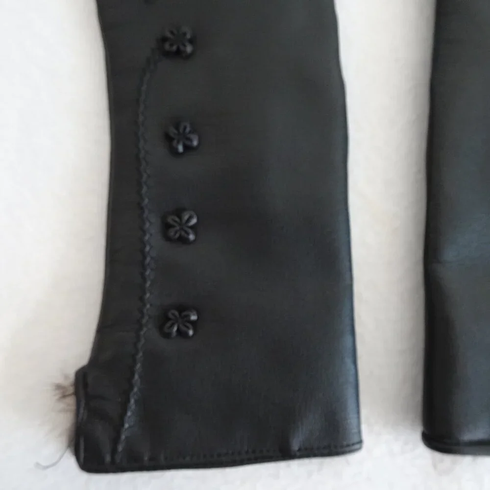 Vintage Women’s Faux Black Leather Fur Lined Gloves Size 7 to 8 1/2 S/M